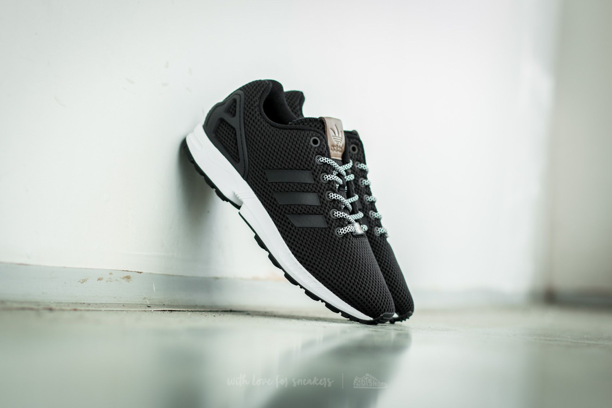 adidas zx flux core