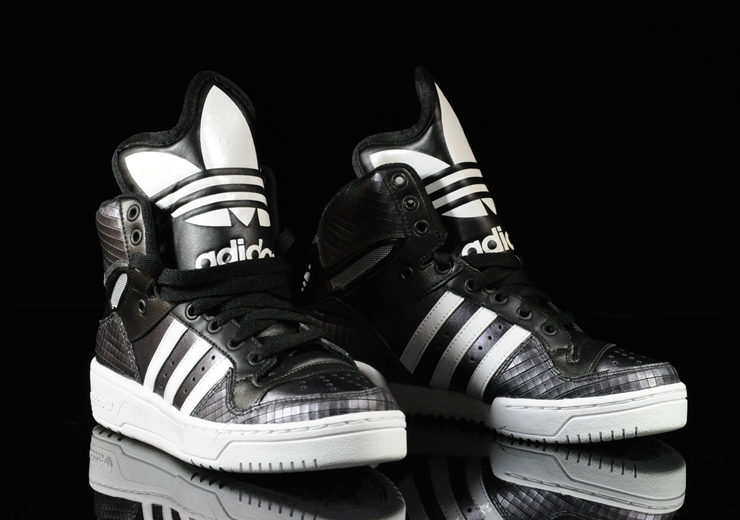 baskets adidas metro attitude