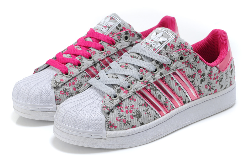 chaussure adidas femme original