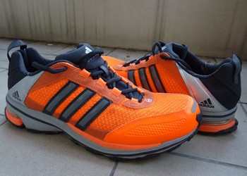 chaussures adidas supernova riot 4